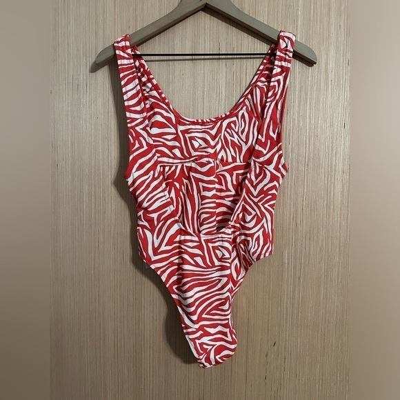 Free People It’s Now Cool The Showtime One Piece, Size Small (v) - Picture 5 of 9